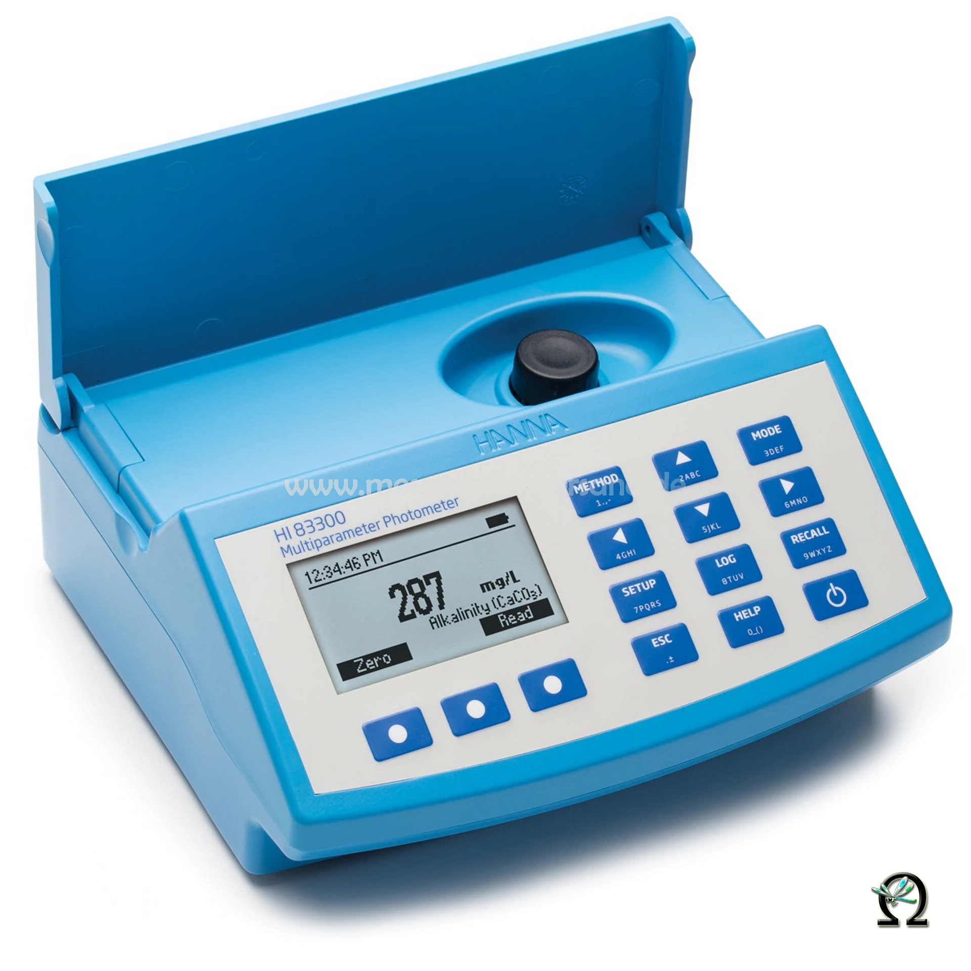 Hanna Multiparameter-Photometer HI83300 mit pH-Analyse mit offenem Deckel